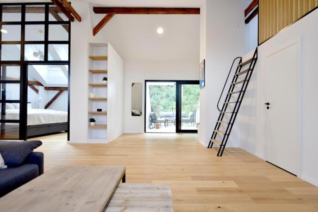 Apartman 1901 Trenčín Kültér fotó